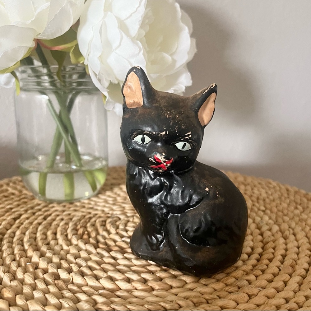 Vintage Chalkware Black Cat Figurine - Mid-Century Kitsch Halloween Decor